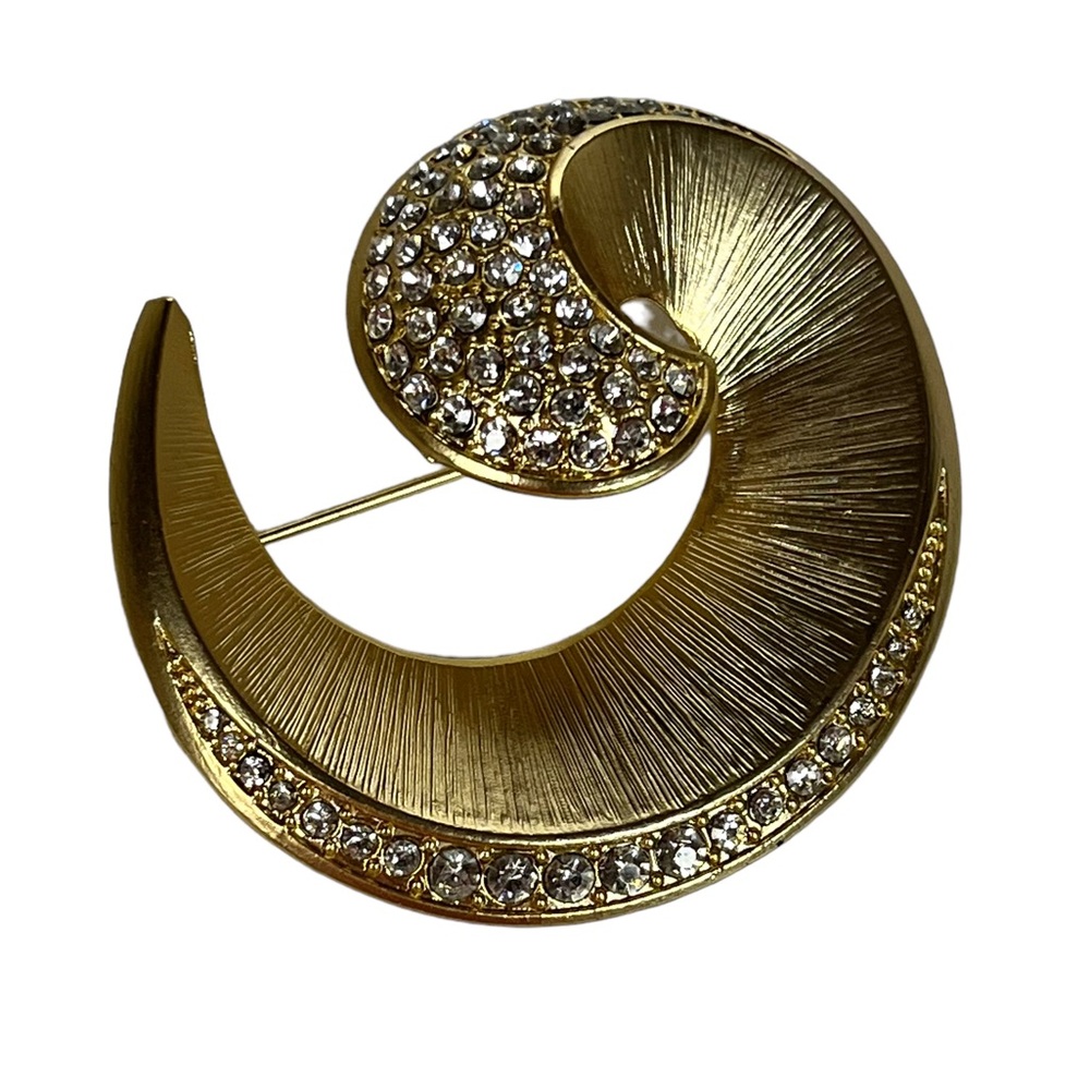 Jones New York Swirl Rhinestone Gold Tone Signed Brooch